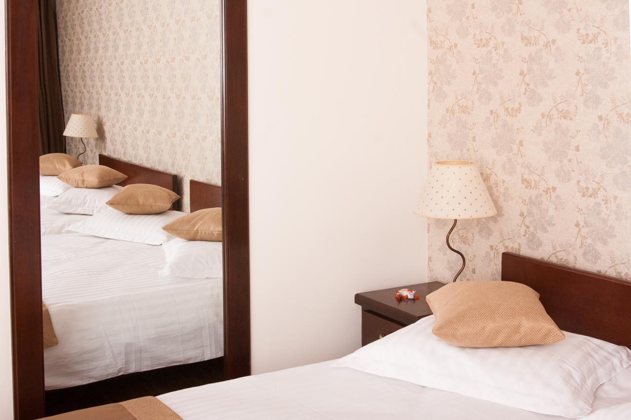Complex Mona Caraiman Hotel บุชเตนี ภายนอก รูปภาพ