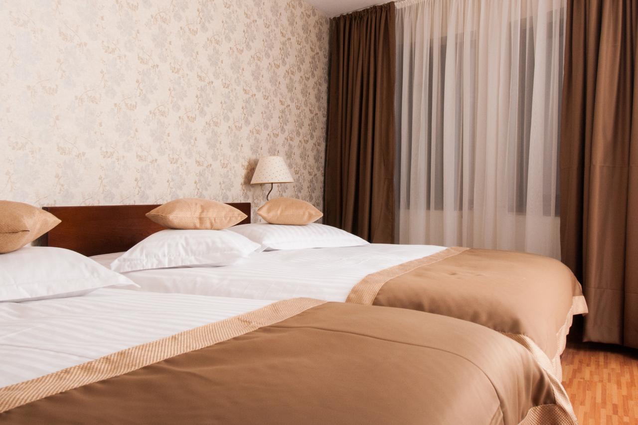 Complex Mona Caraiman Hotel บุชเตนี ภายนอก รูปภาพ